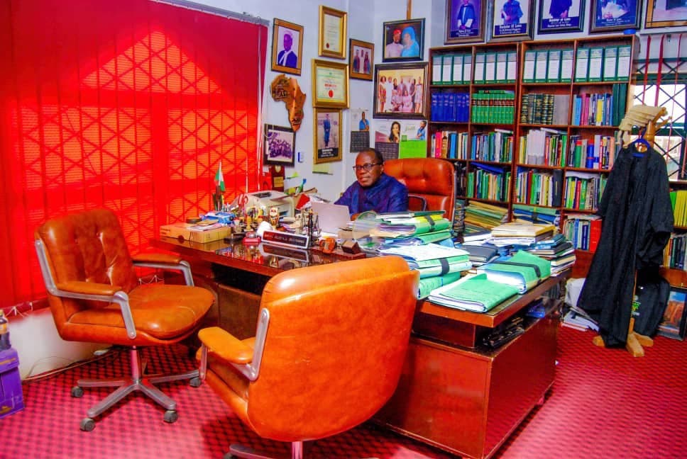 Unlock a World of Legal Knowledge, Instantly.